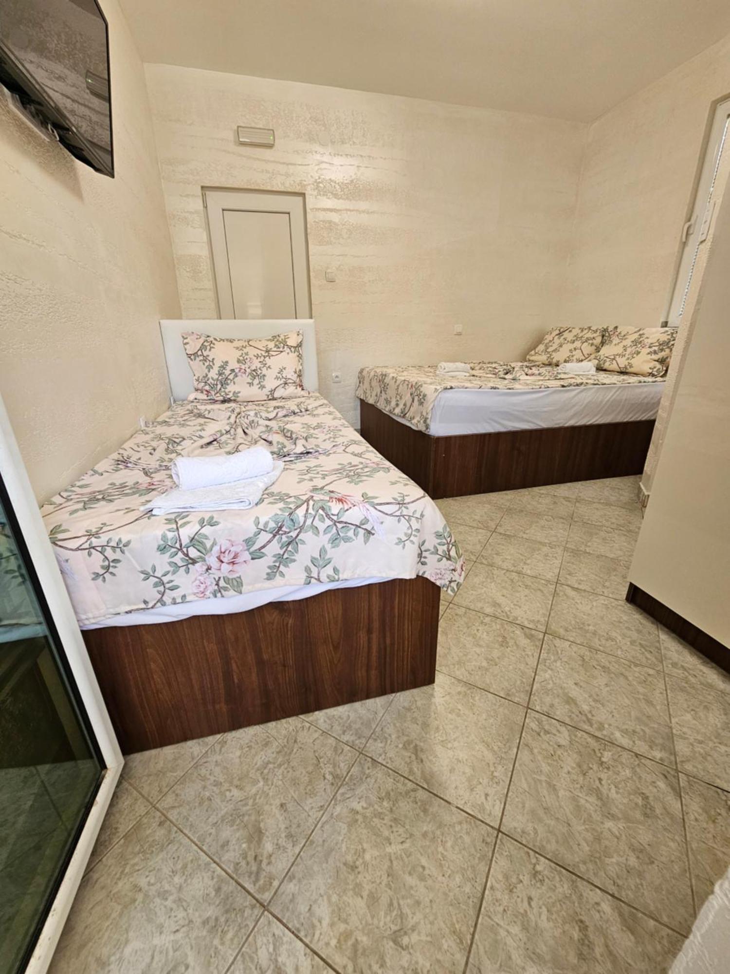 Apartmani Vila Ebra Utjeha Esterno foto