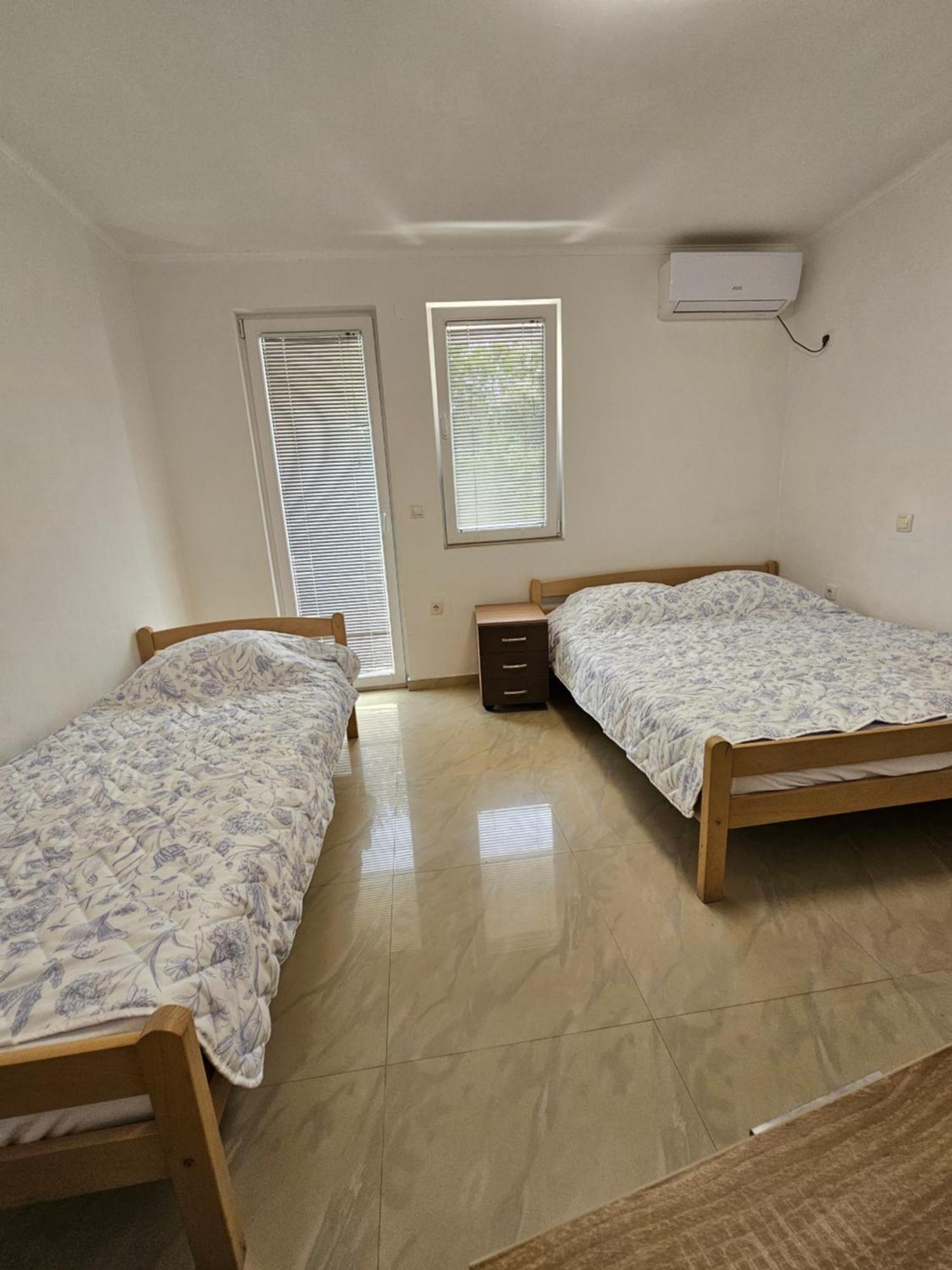Apartmani Vila Ebra Utjeha Esterno foto
