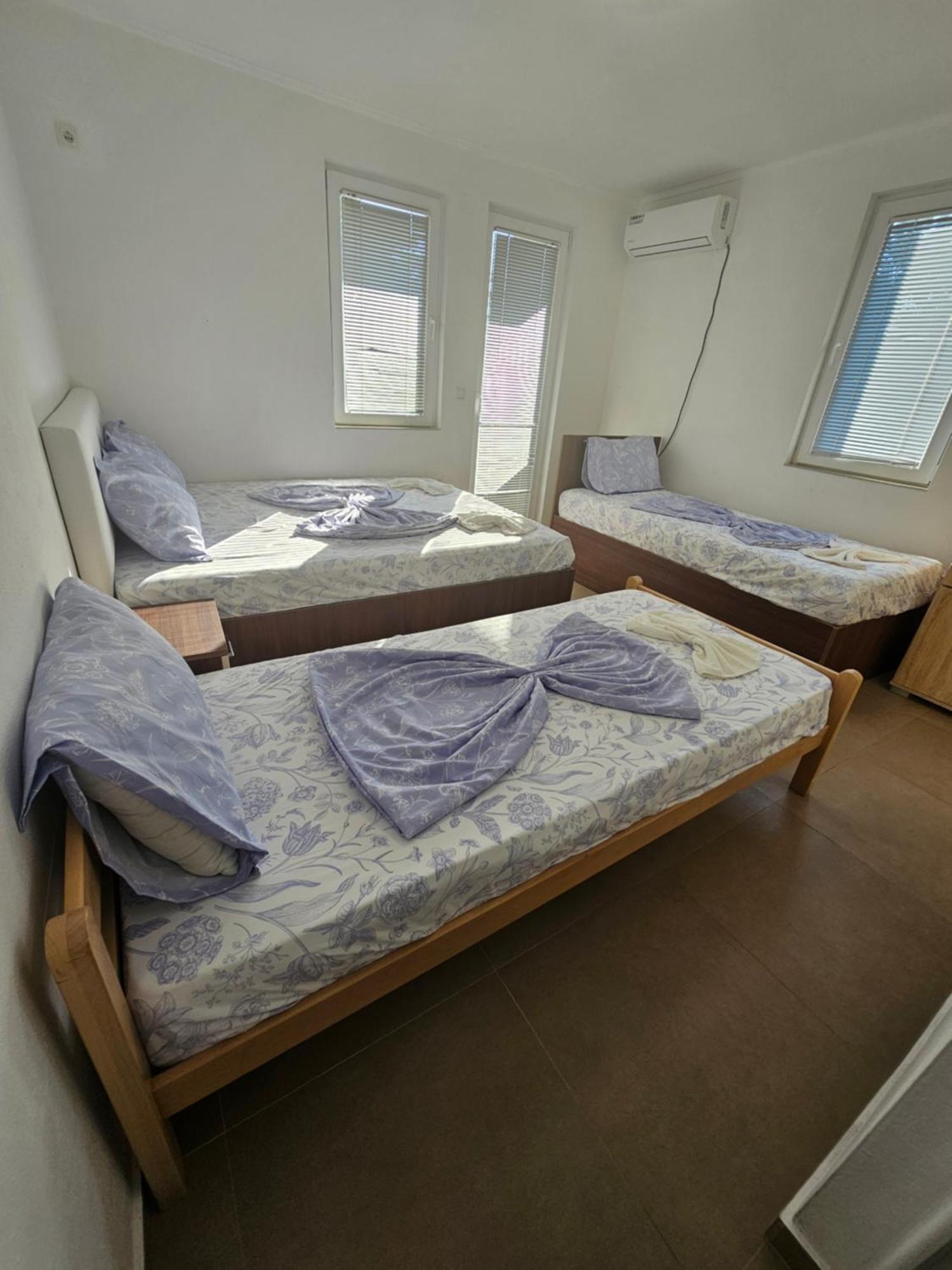 Apartmani Vila Ebra Utjeha Esterno foto
