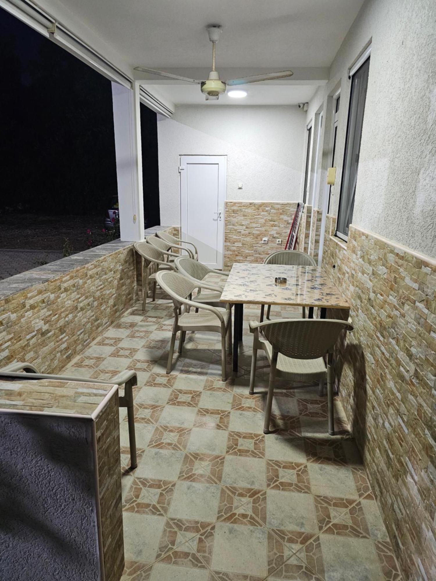 Apartmani Vila Ebra Utjeha Esterno foto