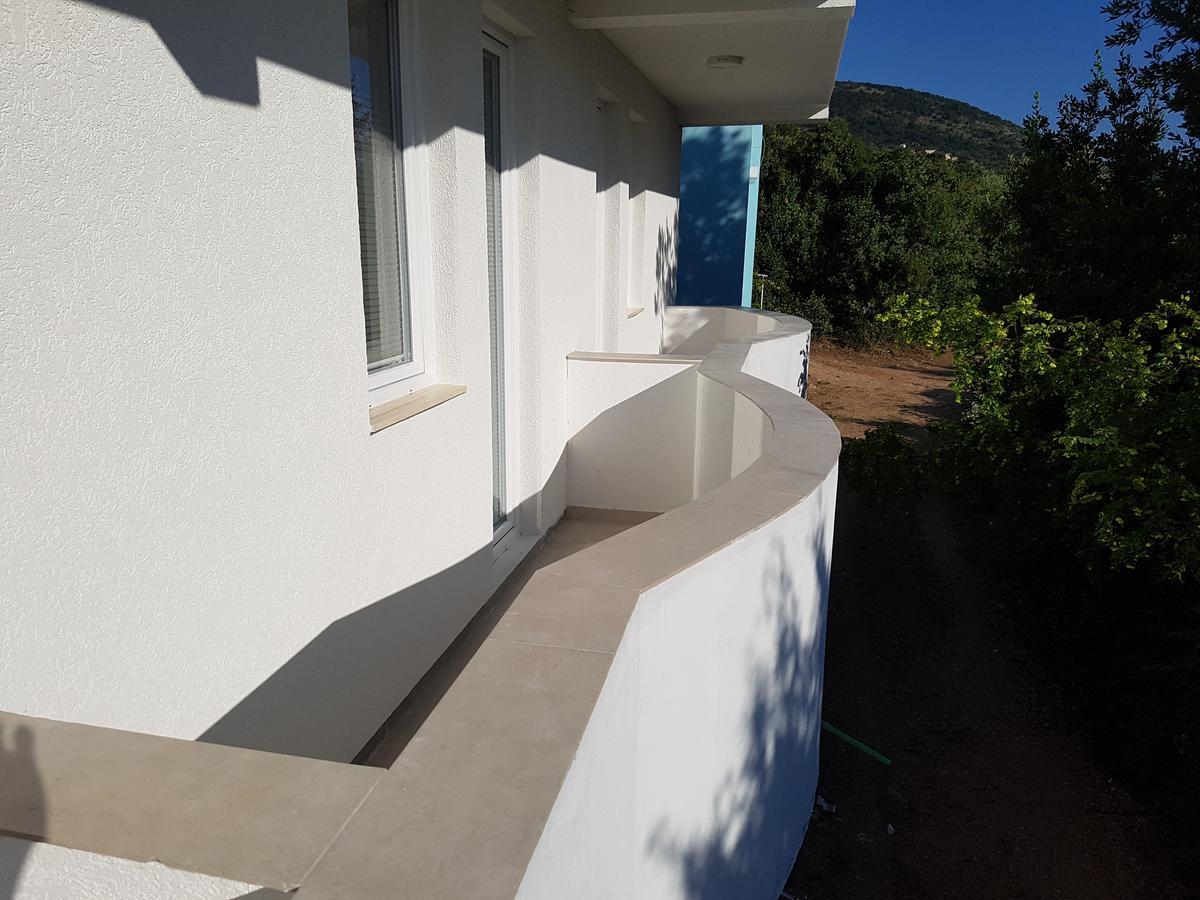 Apartmani Vila Ebra Utjeha Esterno foto